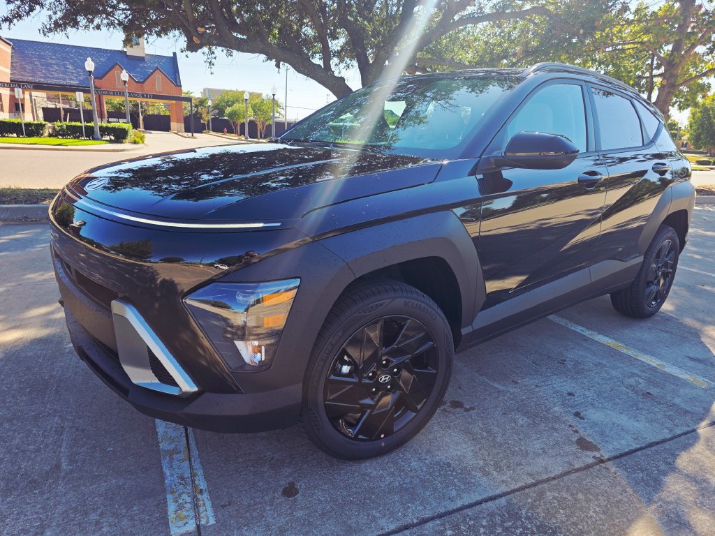 New 2027 Hyundai Kona SEL Sport AWD/4WD image 2