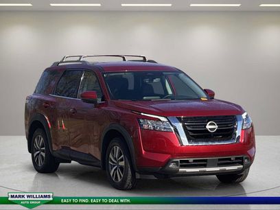 Used 2023 Nissan Pathfinder SL