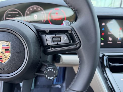 New 2025 Porsche Panamera 4 image 19