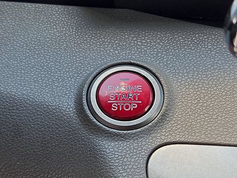Used 2017 Honda Odyssey EX-L image 25