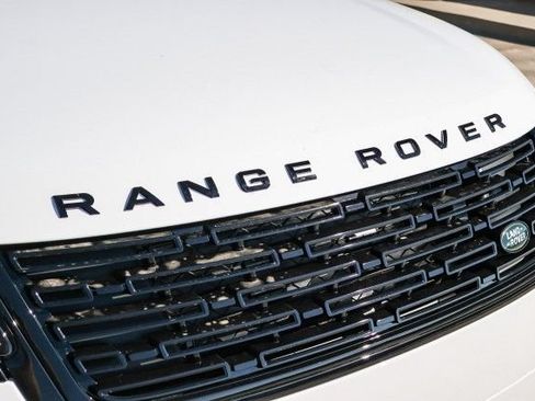 Certified 2026 Land Rover Range Rover Velar Dynamic SE AWD/4WD image 7