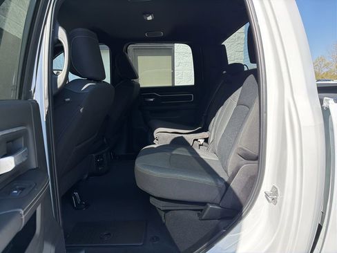 Used 2025 RAM 2500 Big Horn AWD/4WD image 9