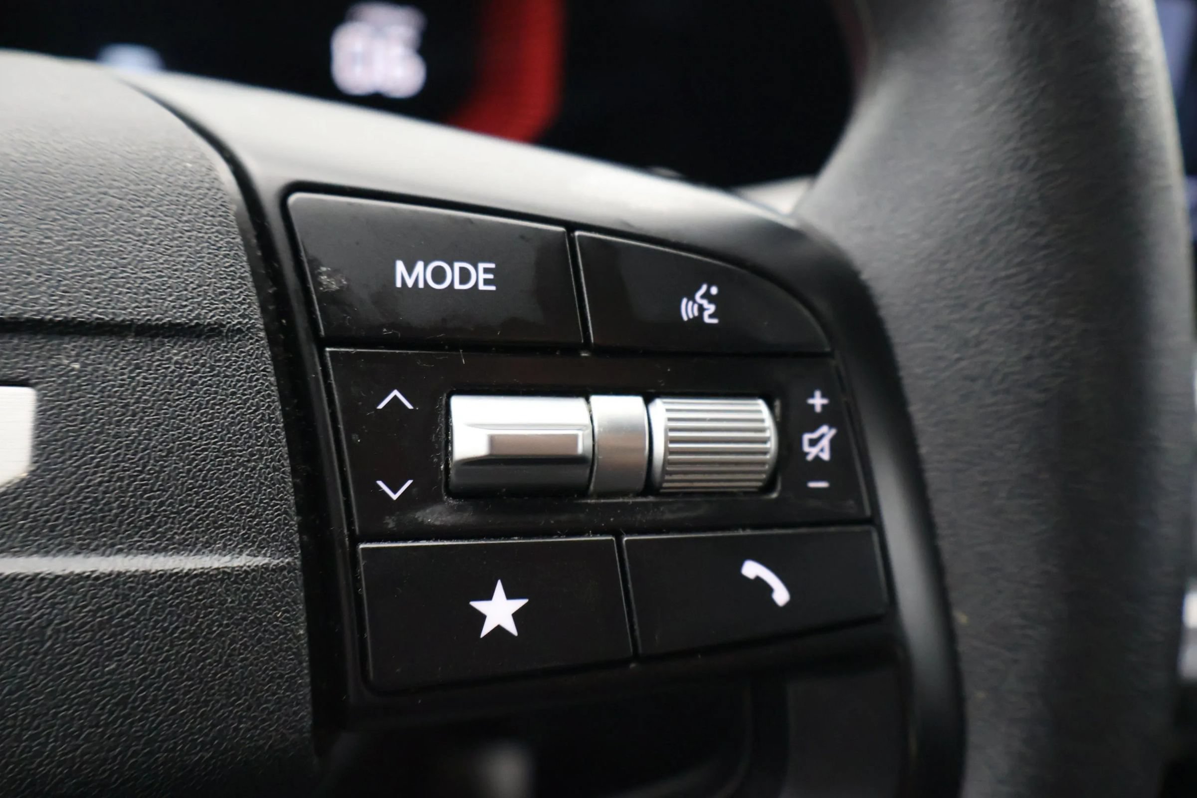 Used 2025 Kia K4 FWD image 22