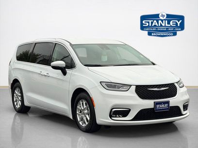 Used 2023 Chrysler Pacifica Touring-L