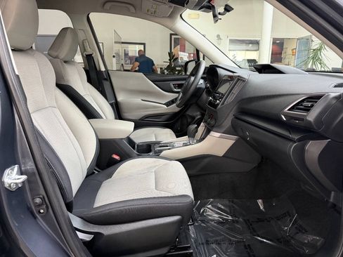 Used 2023 Subaru Forester AWD/4WD image 17