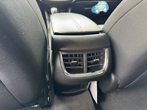 Used 2024 Chevrolet Malibu LT image 15