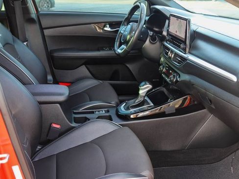 Used 2022 Kia Forte GT-Line w/ GT-Line Premium Package image 16