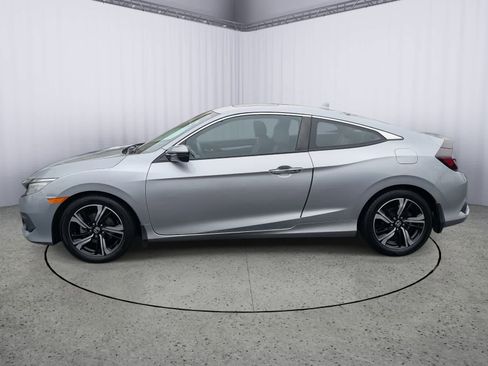 Used 2016 Honda Civic Touring image 5