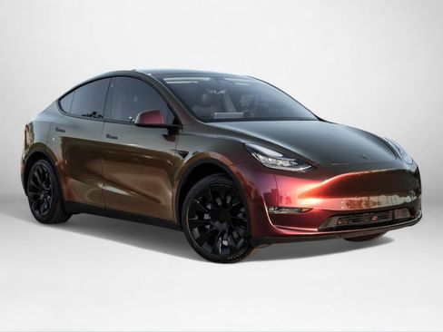 Used 2021 Tesla Model Y 2WD image 4