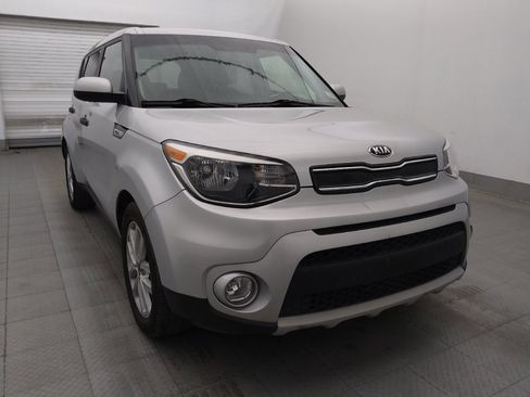Used 2019 Kia Soul + FWD image 13