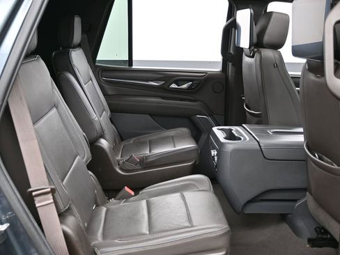 Used 2021 GMC Yukon Denali w/ Denali Ultimate Package AWD/4WD image 39