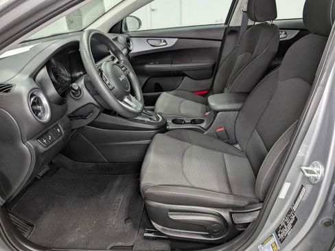 Certified 2023 Kia Forte LXS w/ LXS Technology Package image 4