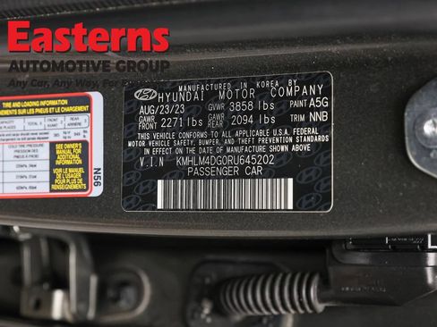 Used 2024 Hyundai Elantra SEL FWD image 33