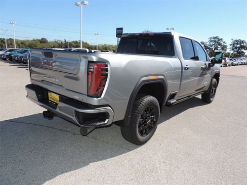 New 2026 GMC Sierra 2500 AT4 w/ AT4 Premium Plus Package image 5