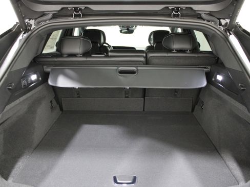 New 2026 Cadillac Lyriq V image 29