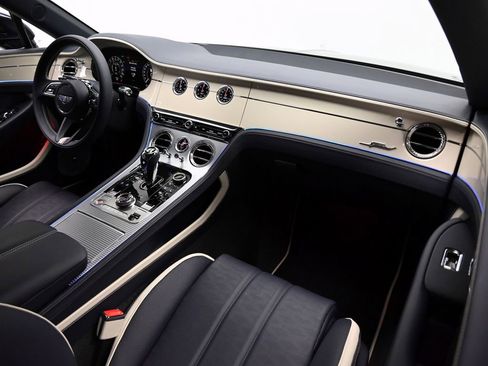 Used 2025 Bentley Continental GT Speed image 18