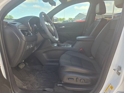 Used 2024 Chevrolet Equinox RS FWD image 9