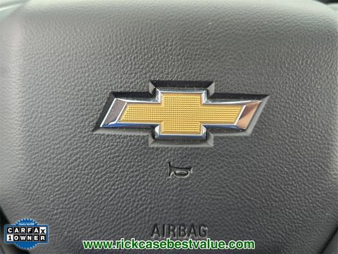 Used 2025 Chevrolet Silverado 2500 LT w/ Convenience Package image 32