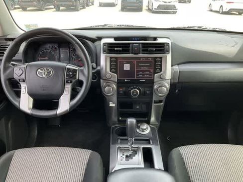 Used 2022 Toyota 4Runner SR5 AWD/4WD image 19