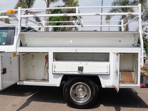 Used 2017 Ford F350 XL w/ Power Equipment Group image 6