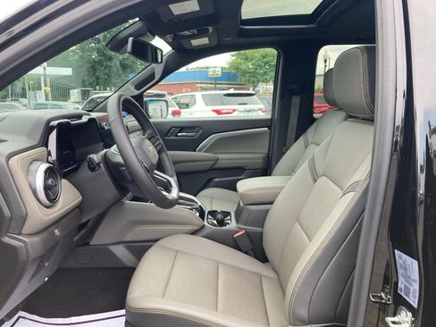 New 2026 Chevrolet Colorado ZR2 w/ Technology Package AWD/4WD image 3