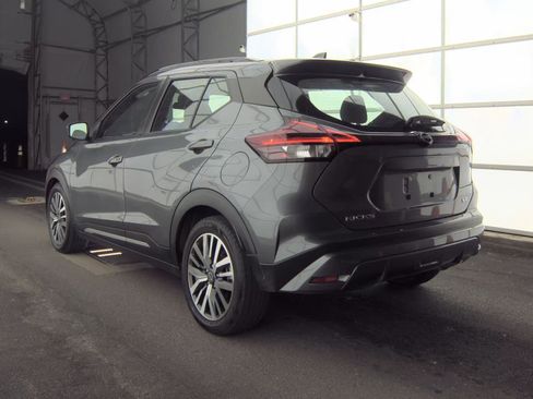 Used 2024 Nissan Kicks SR image 6