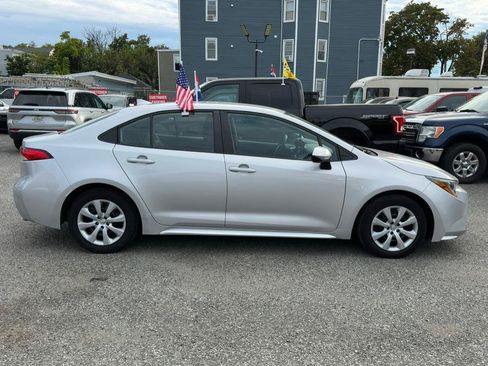 Used 2023 Toyota Corolla LE FWD image 8