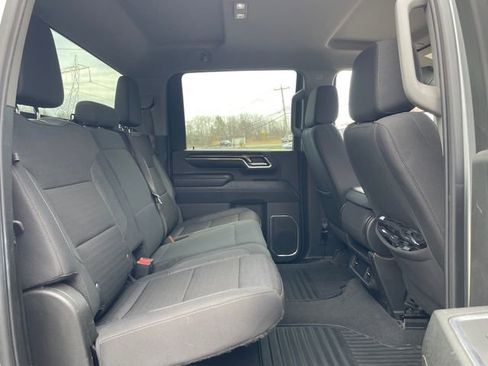 Used 2024 Chevrolet Silverado 2500 LT image 14