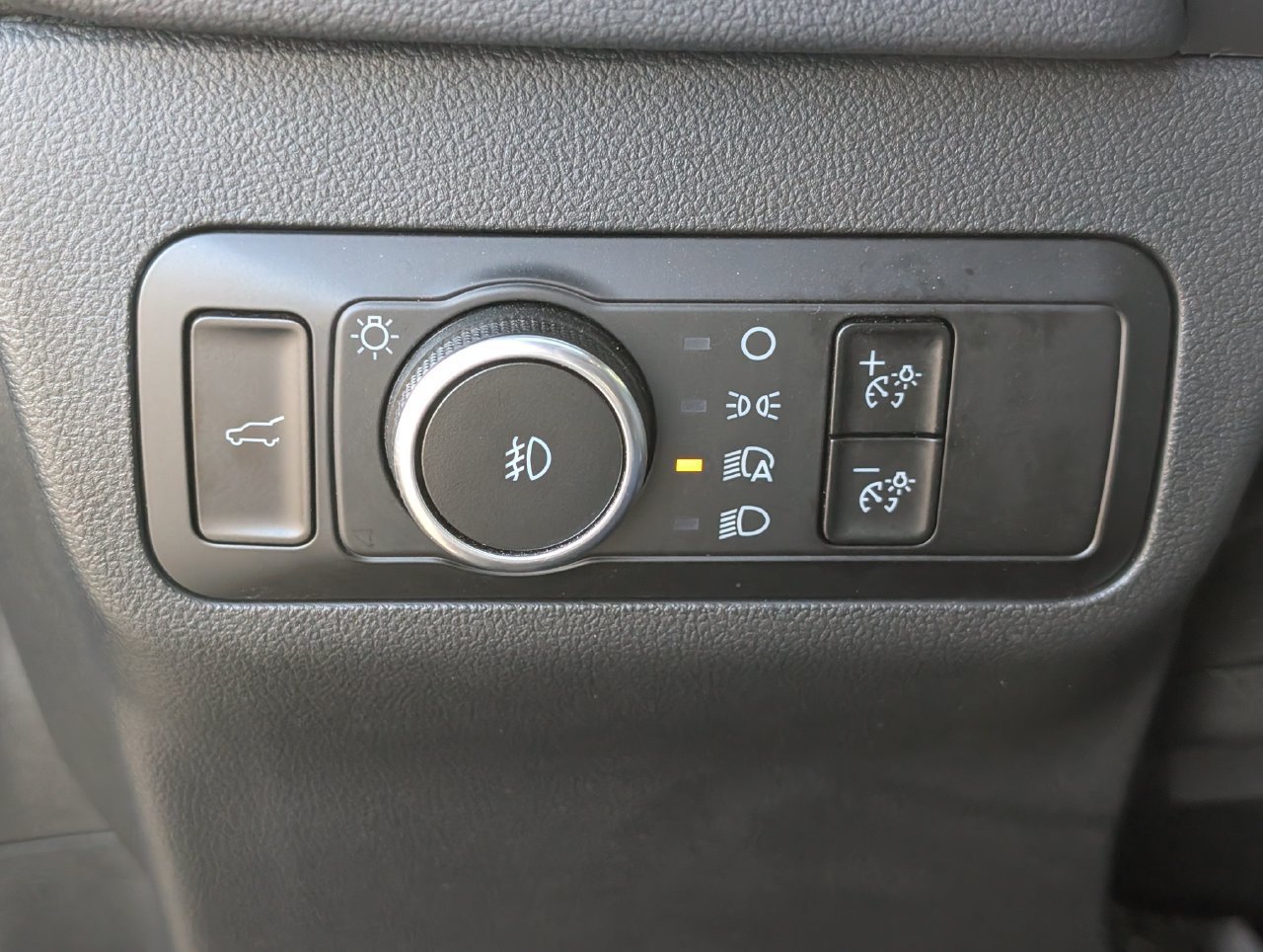 Used 2025 Ford Escape ST-Line Select AWD/4WD image 24