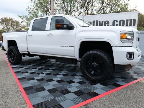 Used 2016 GMC Sierra 2500 Denali w/ Duramax Plus Package image 65