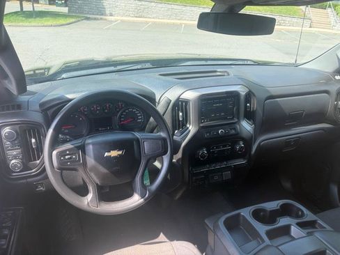 Used 2019 Chevrolet Silverado 1500 Custom Trail Boss AWD/4WD image 10