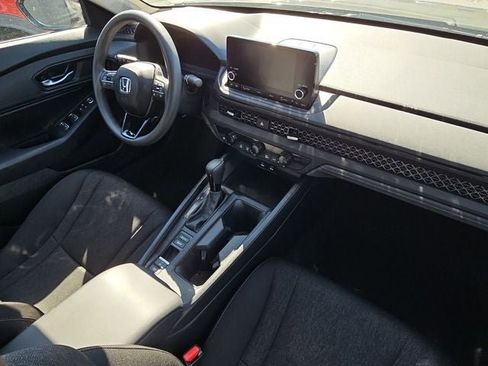 Used 2025 Honda Accord SE image 16