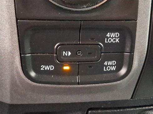 Used 2017 RAM 1500 Express image 22