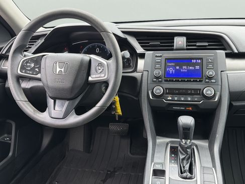 Used 2019 Honda Civic LX image 9