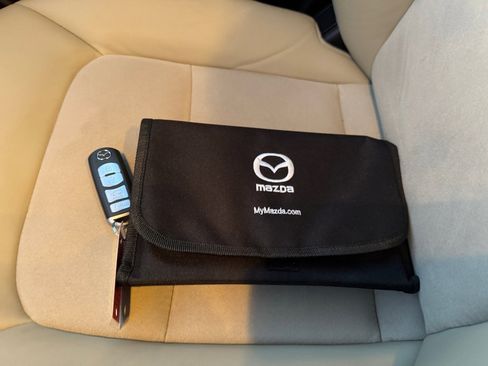 Used 2019 MAZDA CX-5 Touring image 38