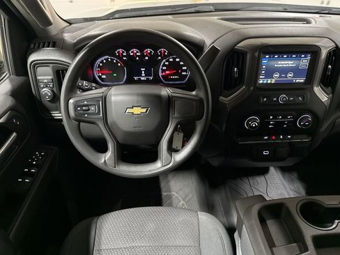 Used 2019 Chevrolet Silverado 1500 Custom w/ Custom Value Package RWD image 11