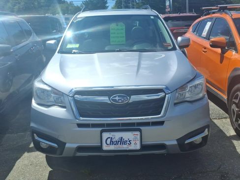 Used 2018 Subaru Forester 2.5i Limited AWD/4WD image 2