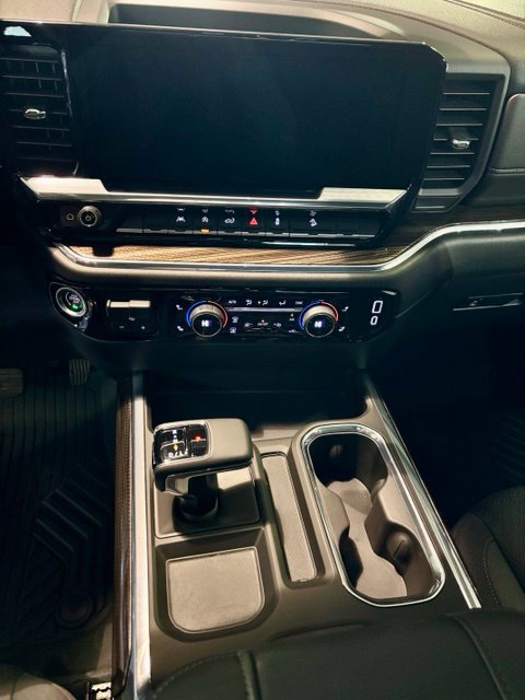Used 2024 Chevrolet Silverado 1500 RST AWD/4WD image 39