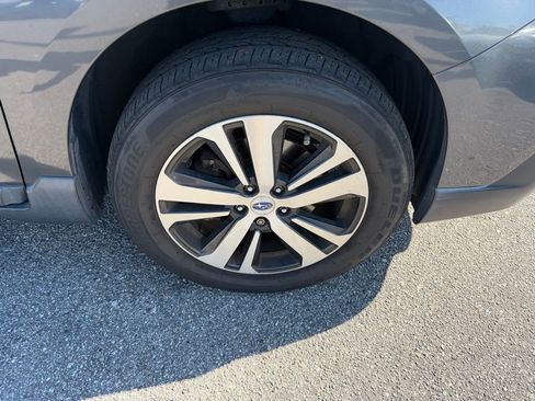 Used 2019 Subaru Outback 2.5i Limited image 4