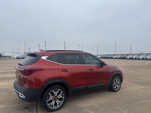 Used 2021 Kia Seltos S image 18