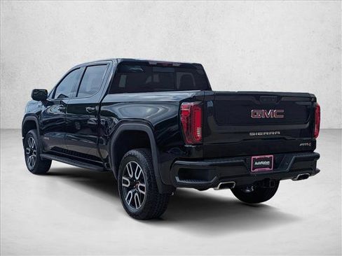 Used 2025 GMC Sierra 1500 AT4 w/ AT4 Premium Package AWD/4WD image 8