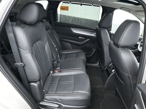 Used 2025 MAZDA CX-90 3.3 Turbo w/ Preferred Package image 8