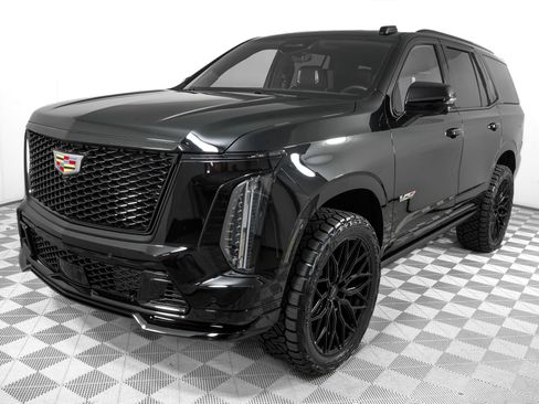 Used 2026 Cadillac Escalade V AWD/4WD image 8