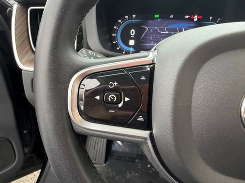 Used 2023 Volvo XC60 B5 Plus w/ Climate Package image 17