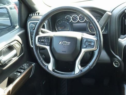 Used 2020 Chevrolet Silverado 1500 LT Trail Boss AWD/4WD image 8