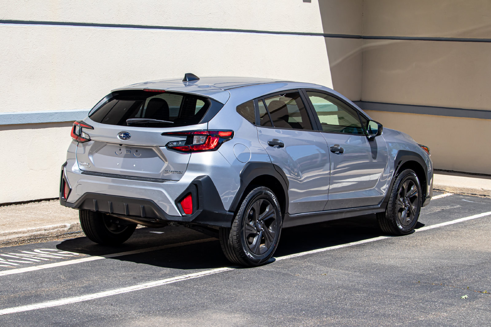 Used 2024 Subaru Crosstrek 2.0i AWD/4WD image 7