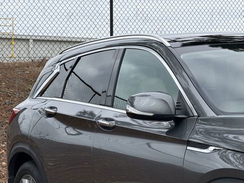 Used 2022 INFINITI QX50 Luxe w/ Cargo Package image 12