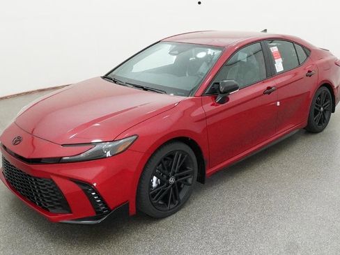 New 2026 Toyota Camry Hybrid FWD image 12