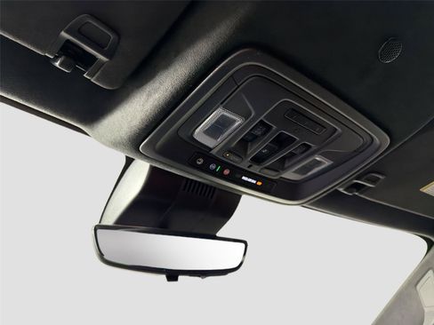 Used 2024 GMC Sierra 1500 Denali Ultimate AWD/4WD image 19