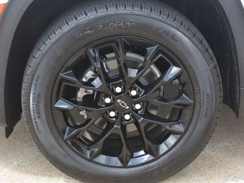 New 2026 Chevrolet Traverse LT w/ Midnight/Sport Edition FWD image 10